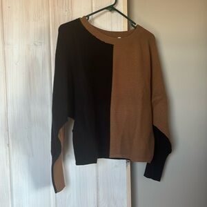 XL crew neck brown and black sweater